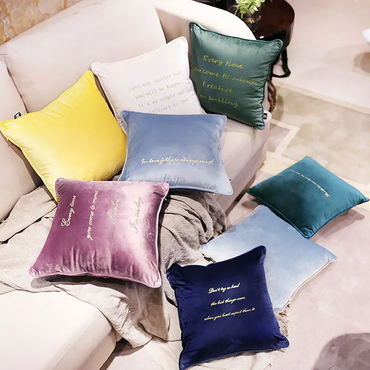 Cushion Cover ကို Install လုပ်ပြီးဖယ်ရှားနည်းများနည်း။